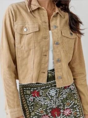 TGLA Beige Corduroy Cropped Jacket Button Front Ribbed Shacket Small 100% Cotton